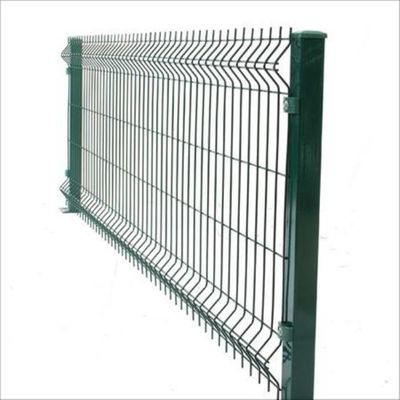 Clôture incurvée 3D 50x200mm Maille 4mm Diamètre de fil avec poteau carré 50x50mm pour la limite extérieure de villa