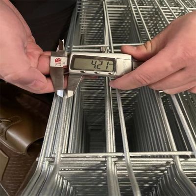 Métal galvanisé extérieur 6 pieds 3D courbée soudure de treillis métallique grille de jardin