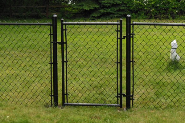 100 pieds 50 pieds 8 pieds 6 pieds Galvanis&eacute;e Cha&icirc;ne Link Cl&ocirc;ture Rouleaux 2,0 mm Cyclone Mesh Cl&ocirc;ture 2