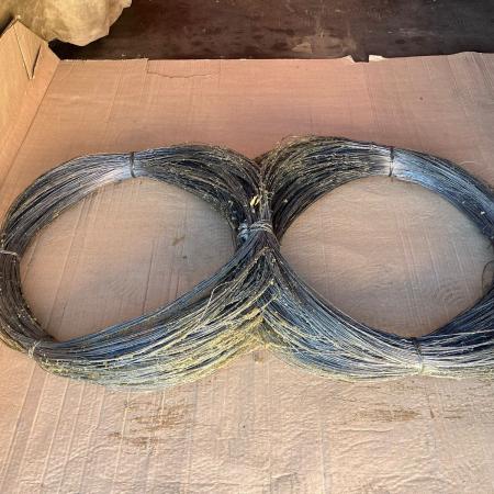 0.4-0.9mm barri&egrave;re anti-char filet de fil de fer pour r&eacute;servoir de traces en acier en ferraille 2